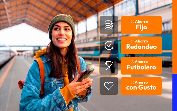 Mujer con un celular en la mano